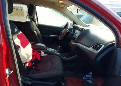 2014 Dodge Journey Sxt z USA, uszkodzony, nr VIN 3C4PDCBB7ET148434